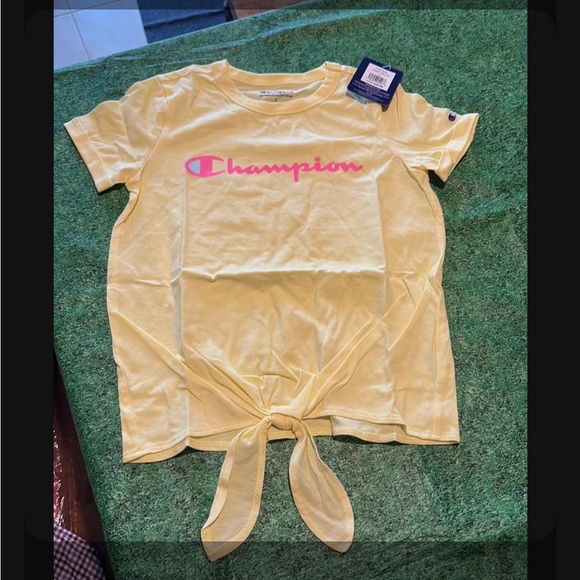 Champion Other - NWT champion sz 7 girls shirt 1542